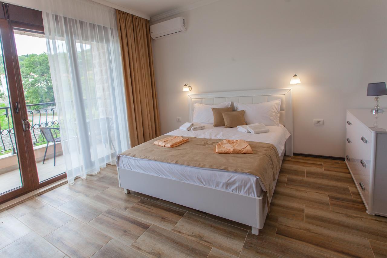 Rosmarino Apartment Sveti Stefan Bagian luar foto
